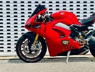 Ducati Panigale V4 Panigale V4S 27
