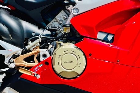 Ducati Panigale V4 Panigale V4S 7