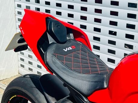 Ducati Panigale V4 Panigale V4S 
