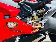 Ducati Panigale V4 Panigale V4S 33