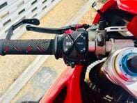 Ducati Panigale V4 Panigale V4S 17
