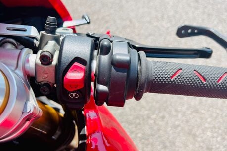 Ducati Panigale V4 Panigale V4S 18