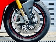 Ducati Panigale V4 Panigale V4S 20