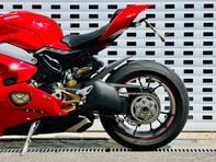 Ducati Panigale V4 Panigale V4S 28