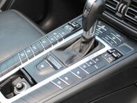 Porsche Macan 2.0 Macan Semi-Auto 4WD 5dr 6