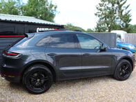 Porsche Macan 2.0 Macan Semi-Auto 4WD 5dr 10