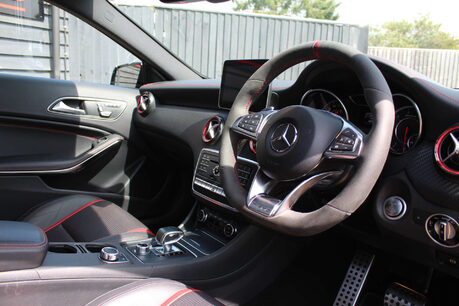 Mercedes-Benz A Class 2.0 A45 AMG (Premium) Hatchback 5dr Petrol SpdS DCT 4MATIC Euro 6 (s/s) (38 9