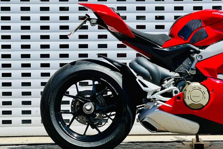 Ducati Panigale V4 Panigale V4 6