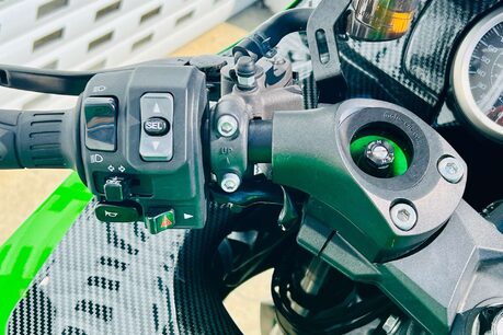 Kawasaki ZX ZZR 1400 10