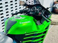 Kawasaki ZX ZZR 1400 16