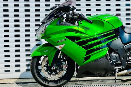 Kawasaki ZX ZZR 1400 23