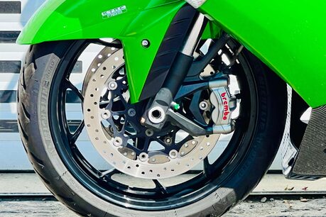 Kawasaki ZX ZZR 1400 27