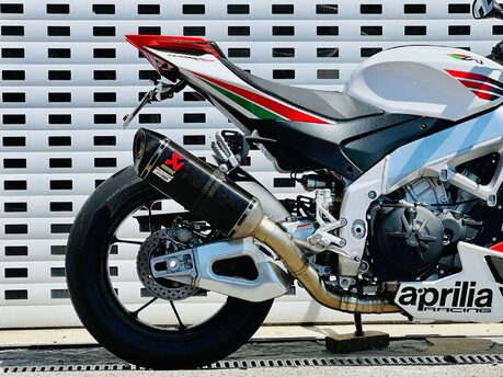 Aprilia Tuono Tuono V4 1100 Factory 