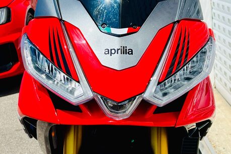 Aprilia Tuono Tuono V4 1100 Factory 16