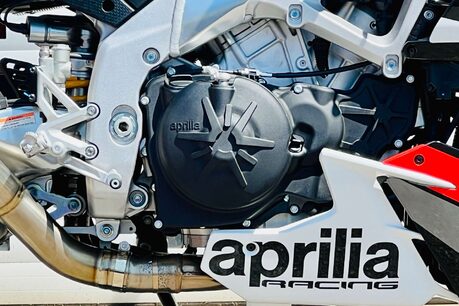 Aprilia Tuono Tuono V4 1100 Factory 18