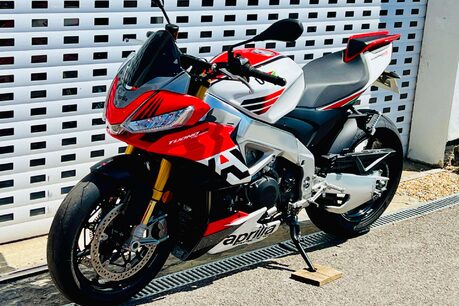 Aprilia Tuono Tuono V4 1100 Factory 23
