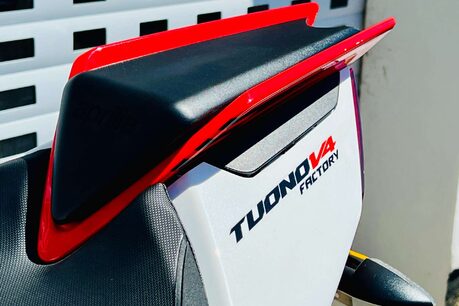 Aprilia Tuono Tuono V4 1100 Factory 30