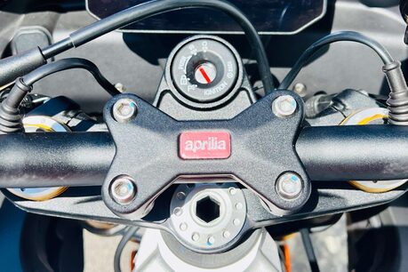 Aprilia Tuono Tuono V4 1100 Factory 37