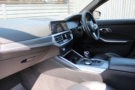 BMW 3 Series 2.0 320d xDrive M Sport Auto 4WD 4dr 16