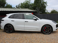 Porsche Cayenne 4.0 Cayenne GTS Auto 4WD 5dr 9