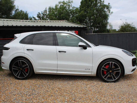 Porsche Cayenne 4.0 Cayenne GTS Auto 4WD 5dr 