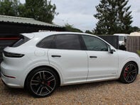 Porsche Cayenne 4.0 Cayenne GTS Auto 4WD 5dr 10