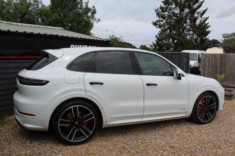Porsche Cayenne 4.0 Cayenne GTS Auto 4WD 5dr 10