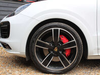 Porsche Cayenne 4.0 Cayenne GTS Auto 4WD 5dr 17