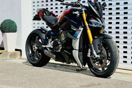 Ducati Streetfighter V4 SP Streetfighter V4 SP 9