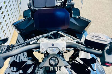 BMW S1000XR S 1000 XR Triple Black 10