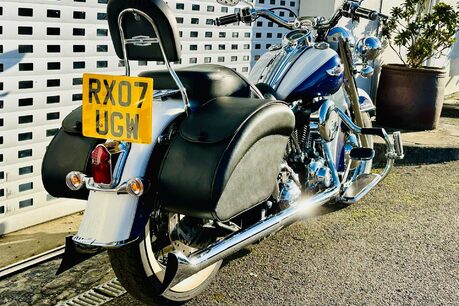 Harley-Davidson Softail Duluxe 1.3 FLSTN 5