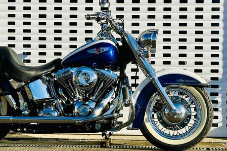 Harley-Davidson Softail Duluxe 1.3 FLSTN 4