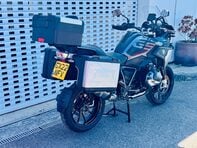 BMW R1250 R 1250 GS Triple Black 2