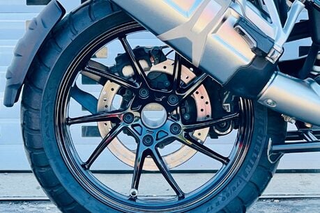 BMW R1250 R 1250 GS Triple Black 13