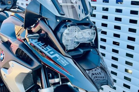 BMW R1250 R 1250 GS Triple Black 23