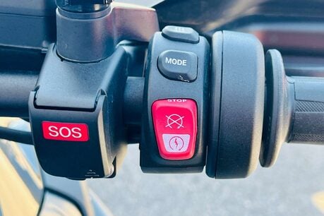 BMW R1250 R 1250 GS Triple Black 27
