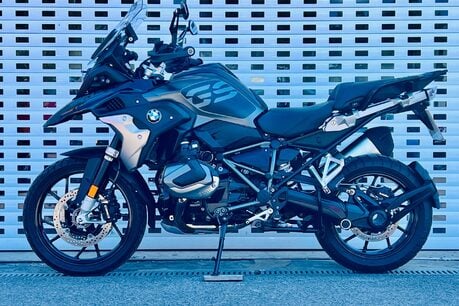 BMW R1250 R 1250 GS Triple Black 30