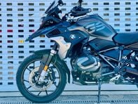 BMW R1250 R 1250 GS Triple Black 35