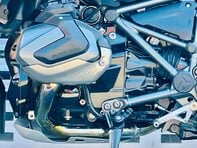 BMW R1250 R 1250 GS Triple Black 37