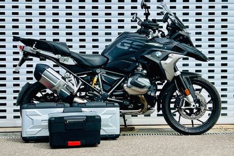 BMW R1250 R 1250 GS TE TRIPLE BLACK 2