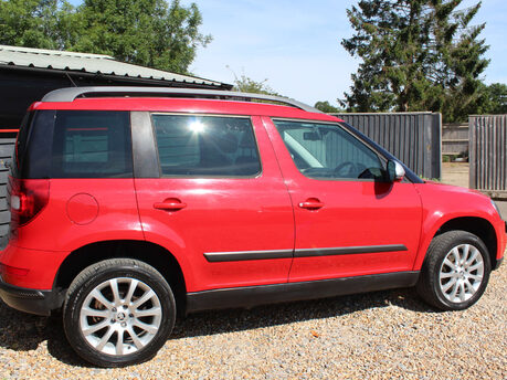 Skoda Yeti 2.0 Yeti Outdoor Elegance TDI CR 4x4 Semi-Auto 4WD 5dr 