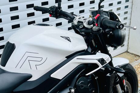 Triumph Street Triple Street Triple R 11