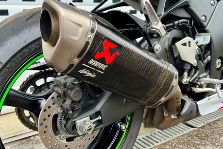 Kawasaki ZX ZX10 R Ninja KRT Performance 8