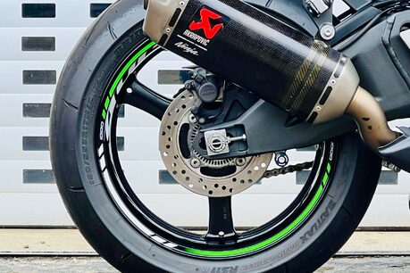 Kawasaki ZX ZX10 R Ninja KRT Performance 9