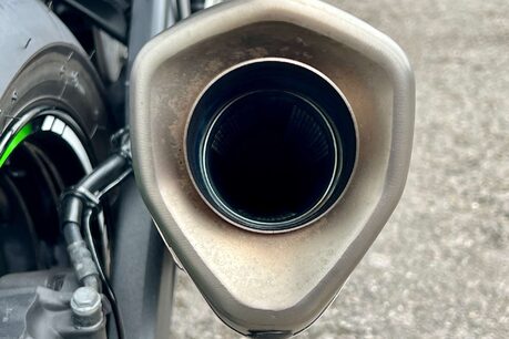 Kawasaki ZX ZX10 R Ninja KRT Performance 13