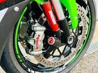Kawasaki Ninja 1000 Super Sports Petrol Manual (203 ps) 16
