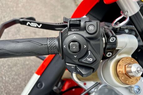 Yamaha XSR900 XSR 900 GP (MTM890D) 31