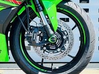 Kawasaki Ninja ZX 400 SRFNN 17