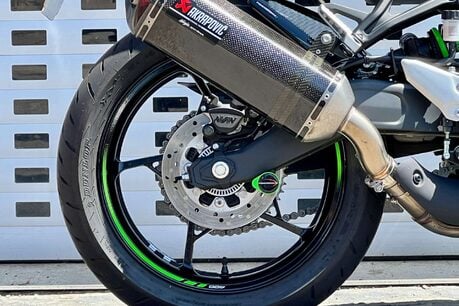 Kawasaki Ninja ZX 400 SRFNN 15