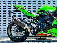 Kawasaki Ninja ZX 400 SRFNN 8
